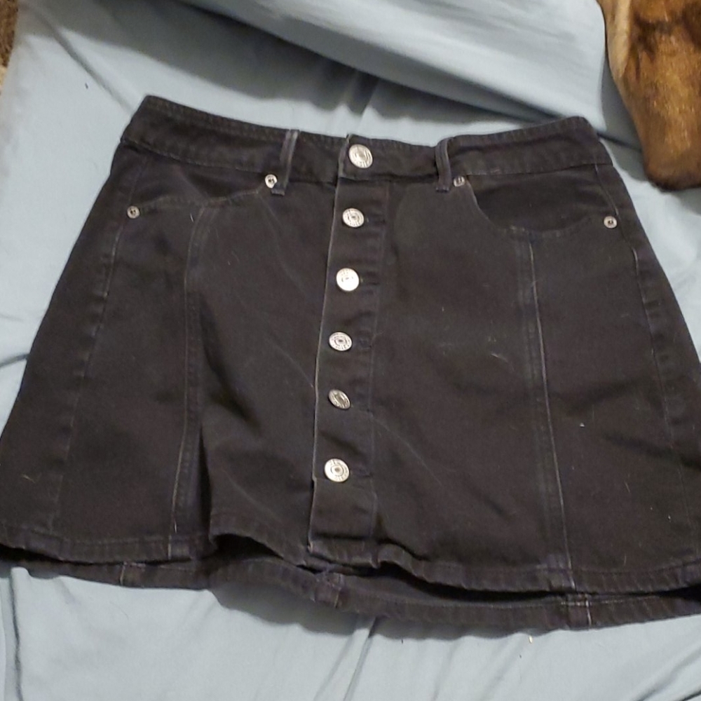Black demin skirt